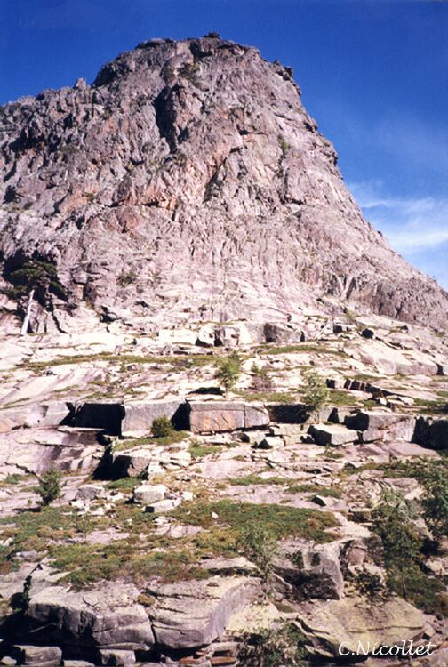 Granite et Ignimbrite